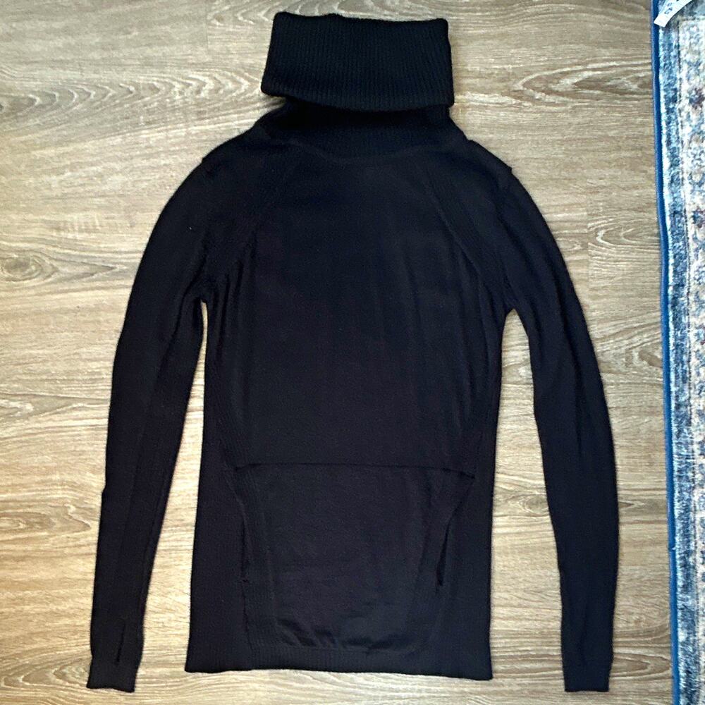 Lululemon Athletica Women's Black Rib-Knit Turtleneck 100% Merino Wool Sweater 4
